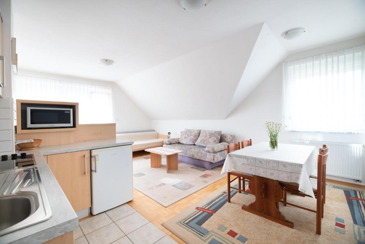 Apartmaji Trentelj Bled Eksteriør bilde