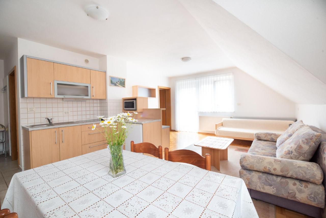 Apartmaji Trentelj Bled Eksteriør bilde